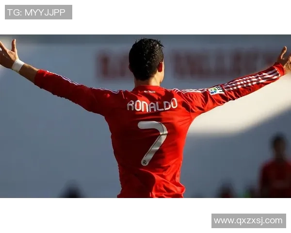 足球巨星背后的星光人生 探索球场外的明星魅力与个人风采